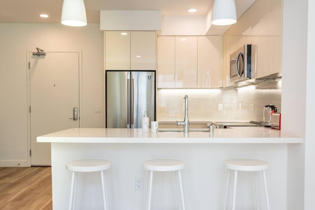 Cozy Apartment Unit With Great Amenities At Ktown Los Angeles Bagian luar foto